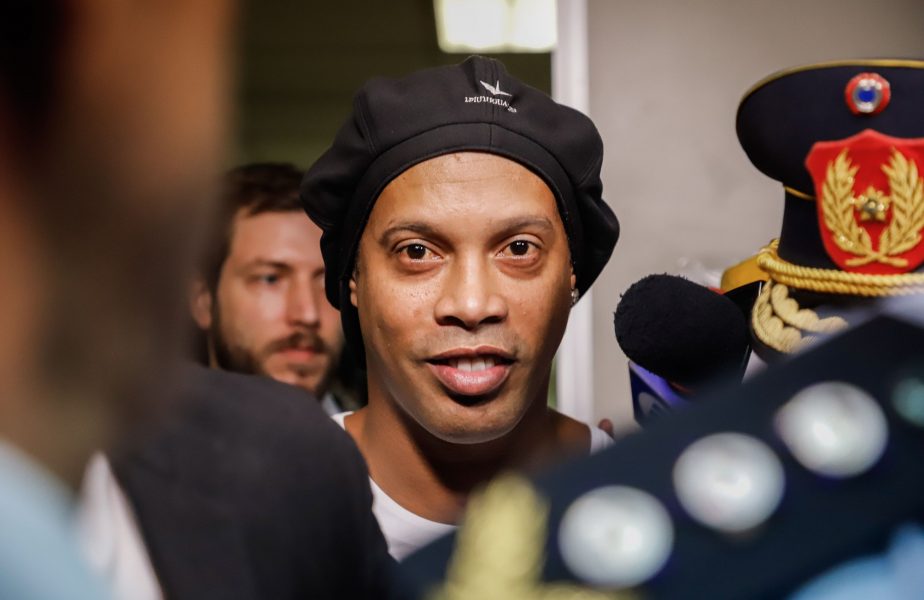 Un fost jucător de la Real Madrid îi ia apărarea lui Ronaldinho: ”Una e să fii fraier, alta criminal”