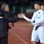 George Țucudean este schimbat în timpul unui meci