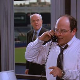 Încă un actor din "Seinfeld" a murit. Cum i-a surprins pe colegii din serial şi cu ce echipă ţinea
