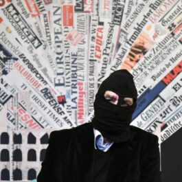 Care este ritualul de iniţiere în cea mai periculoasă organizaţie a Mafiei din Italia. Jurământul depus în faţa liderilor