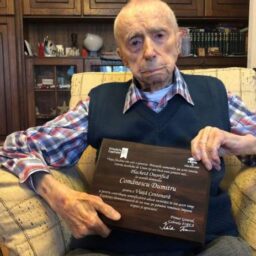 Bucureşteanul Dumitru Comănescu, cel mai bătrân bărbat din lume, a murit. Gestul făcut de Patriarhul Daniel, cu trei zile înainte de deces
