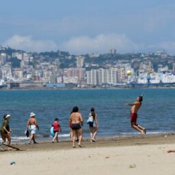 Reguli noi pentru turiştii care merg în Grecia. Măsuri ferme luate de autorităţile de la Atena