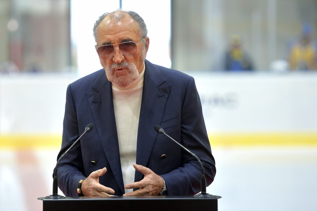 Milionarul care l-a jignit incalificabil pe Ion Ţiriac, gest uimitor după strigătul de disperare al unei sportive de la JO 2024!
