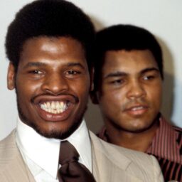 A murit Leon Spinks, singurul muritor care i-a luat o centură mondială lui Muhammad Ali. ”Nu-s cel mai mare. Doar ultimul!”