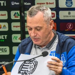 Rednic a semnat prelungirea contractului pe buturugă