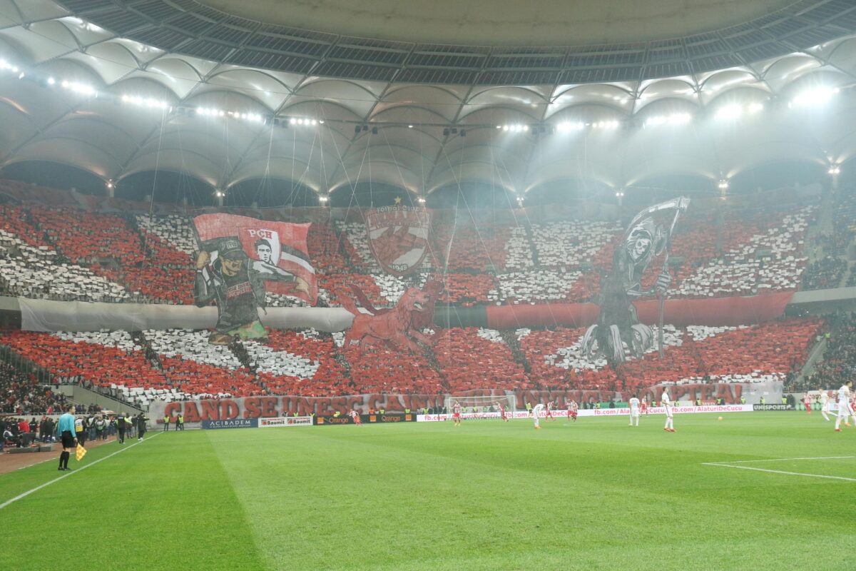Dinamo, la mila fanilor