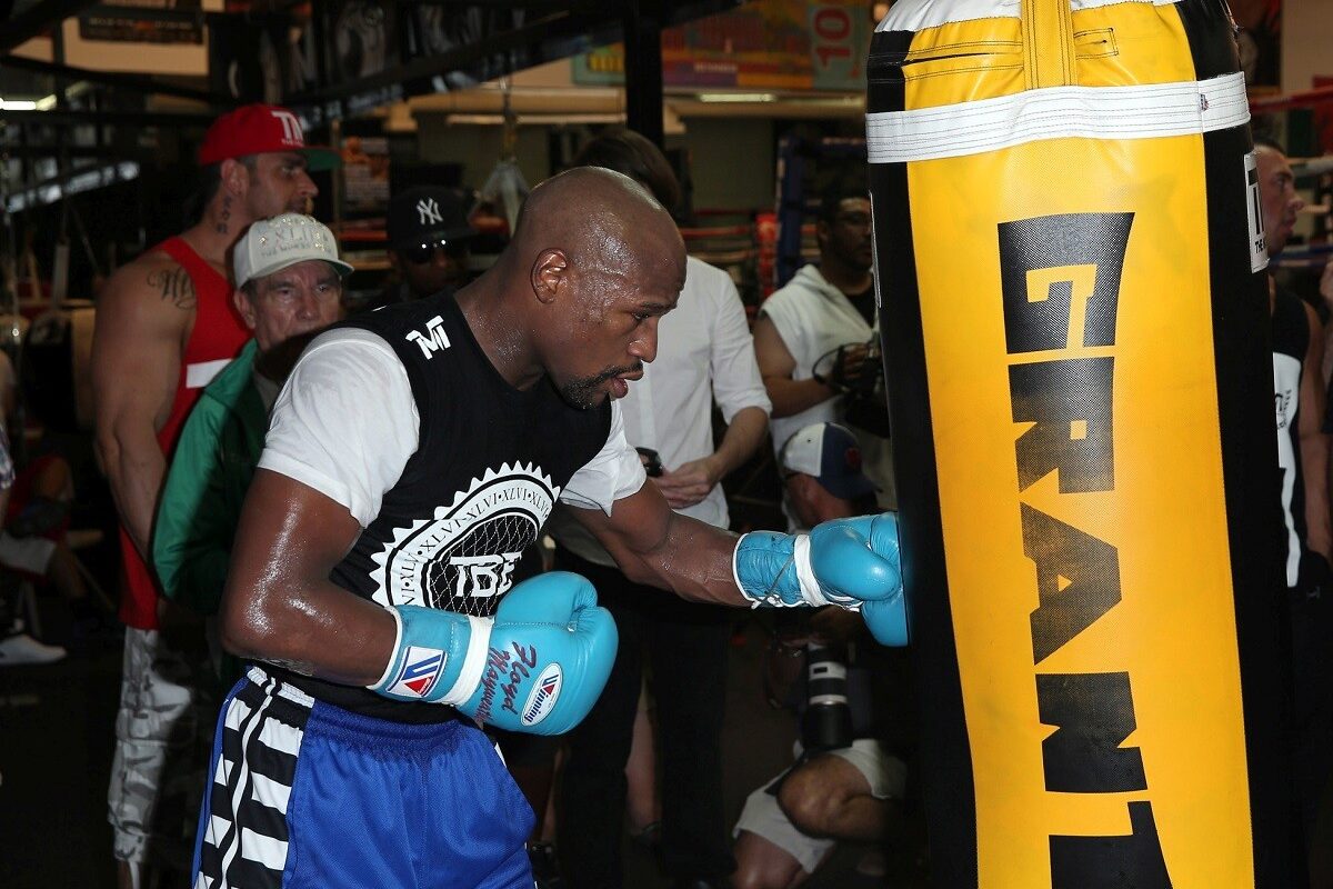 Greii boxului, Mayweather şi Tyson, vor sa revină în ring