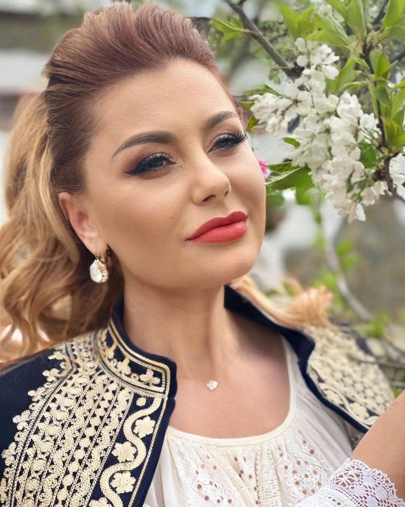 Instagram Emilia Ghinescu