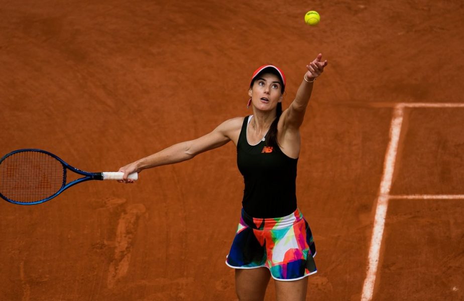 Sorana Cîrstea, în timpul meciului cu Tamara Zidansek, de pe 6 iunie, din optimile de finală ale Roland Garros