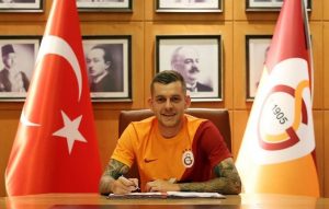Alexandru Cicâldău, primele imagini în tricoul lui Galatasaray! Mesaj impresionant al Universităţii Craiova. „Ne-am bucurat şi am suferit împreună!”