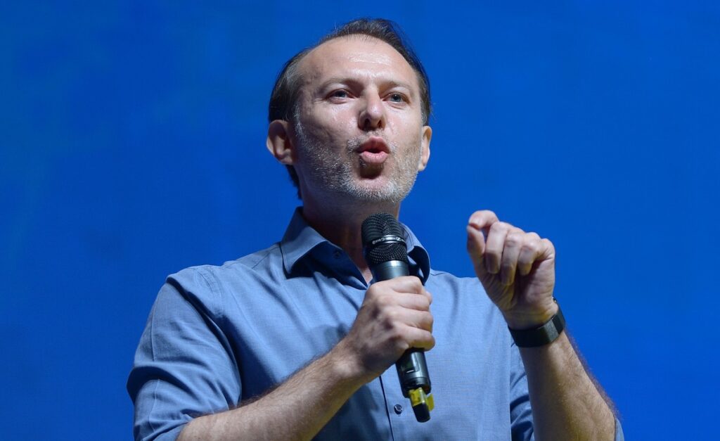 Premierul Florin Cîţu a reacţionat după ce Ana Maria Popescu a dat de pământ cu Eduard Novak