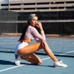 Holly Sonders a fost într-o relaţie cu David Oancea