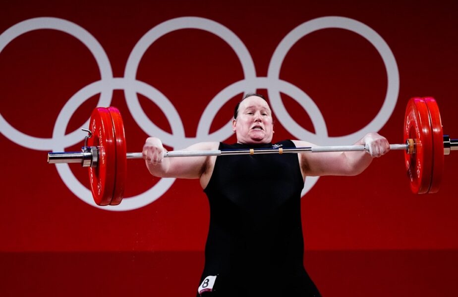 Jocurile Olimpice 2020 | Laurel Hubbard, prima sportivă transgender din istoria JO, s-a retras din activitate!