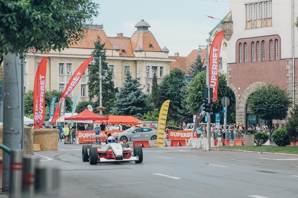 Titlul de campion la super rally se decide la Craiova