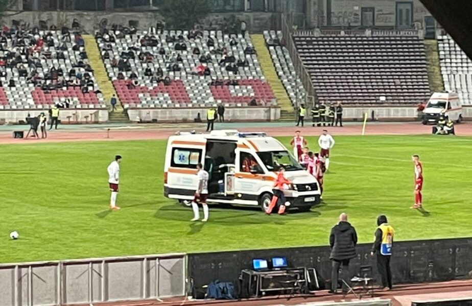 Momente de panică în meciul Dinamo – Rapid! A fost nevoie de intervenţia de urgenţă a ambulanţei. Răuţă, cu masca de oxigen, a ajuns la spital UPDATE