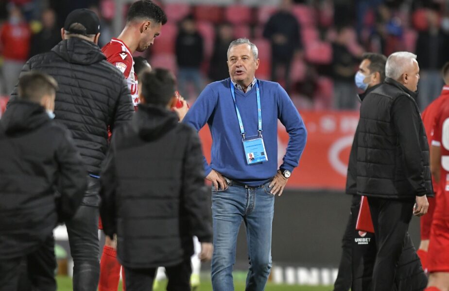 Academica Clinceni – Dinamo 1-0 | Mircea Rednic asigură că nu va demisiona! Avertisment de o duritate extremă pentru jucători: „Au tot plecat antrenori, e rândul lor să plece!”. Atacuri în valuri ale „Puriului”