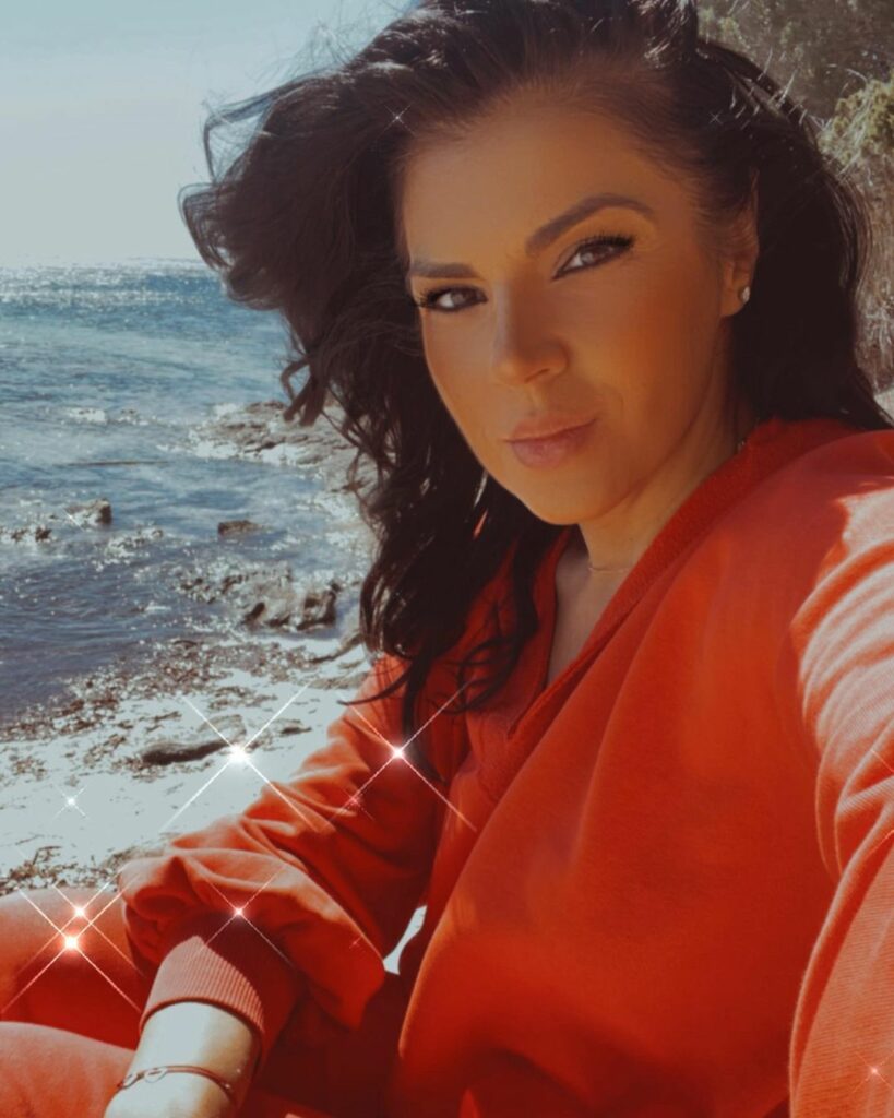 Instagram Irina Nicolae