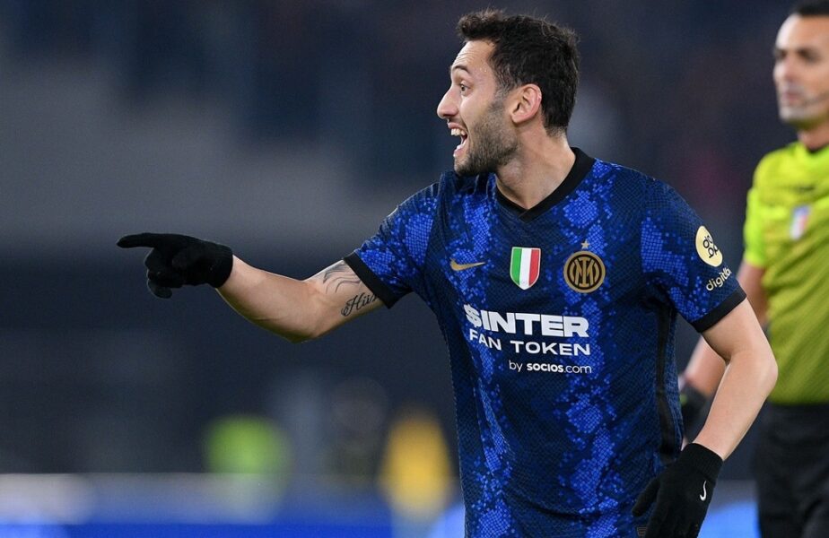 Hakan Calhanoglu. gol direct din corner în Roma - Inter 0-3