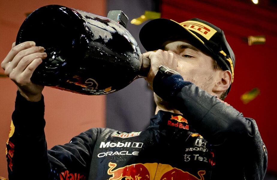 Câţi bani primeşte Max Verstappen după ce a devenit campion în Formula 1. Bonusul uriaş pe care îl va încasa olandezul după ce l-a învins uluitor pe Lewis Hamilton