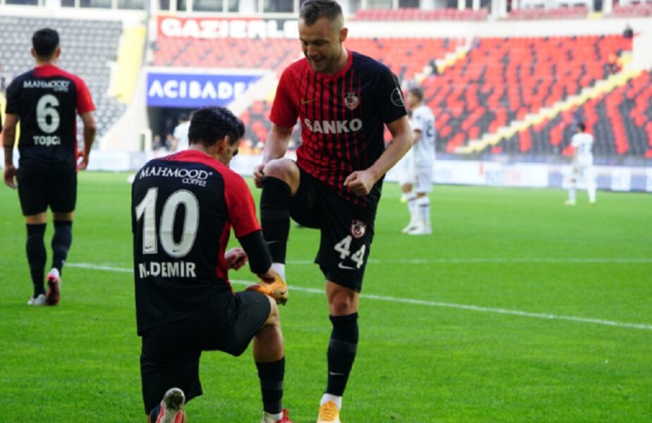 Alexandru Maxim, într-un meci pentru Gaziantep din campionatul Turciei