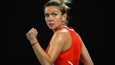 Australian Open 2022 | Simona Halep – Alize Cornet 4-6, 1-3. Duel infernal pentru Simo, în optimile de finală. Probleme fizice pentru campioana noastră: „Nu mai pot să respir!”