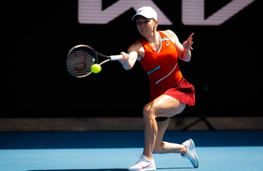 Australian Open 2022 | Probleme pentru Simona Halep. Românca a avut crampe pe finalul meciului cu Alize Cornet. Nu a mai putut să alerge