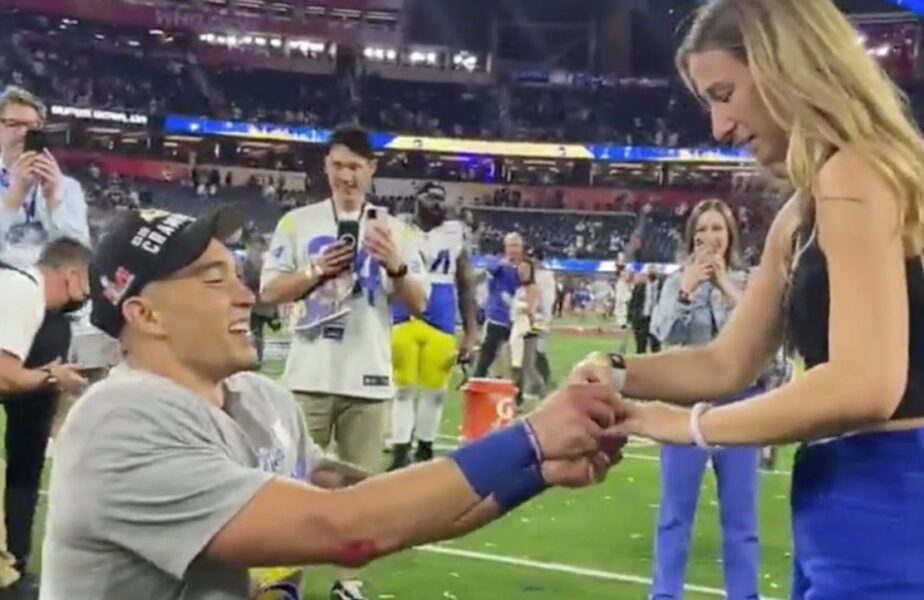 Taylor Rapp și-a cerut iubita în căsătorie după ce a câștigat Super Bowl! Moment emoționant de Valentine’s Day în fața a 70.000 de spectatori. Imaginile au ajuns virale