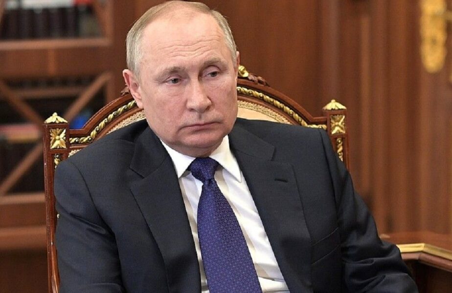 Nouă semne că Vladimir Putin „suferă de o boală gravă”. Verdictul experţilor după ce au analizat zâmbetele ciudate şi dificultăţile de mers
