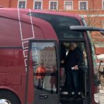 Mircea Lucescu a împărțit bilete în Piața Unirii din Cluj