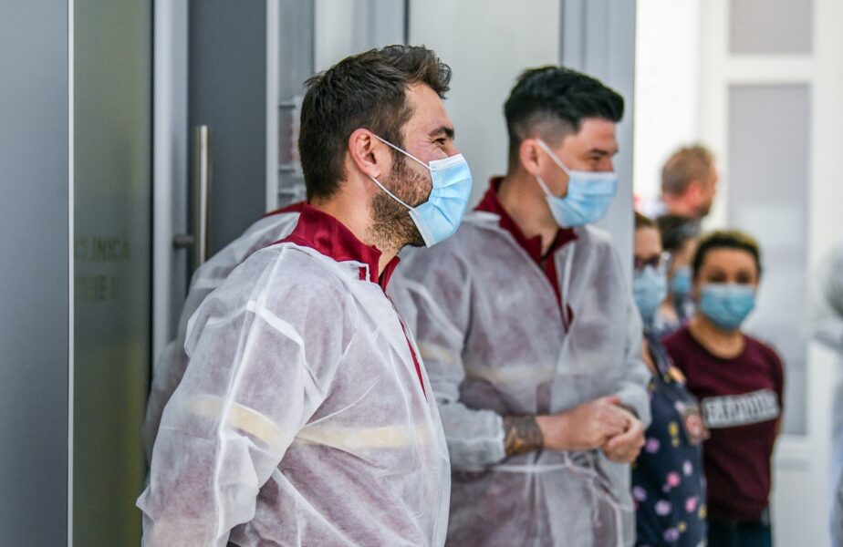 UTA – Rapid | Imagini emoționante! Jucătorii lui Adrian Mutu au vizitat copiii de la Spitalul Județean înaintea derby-ului
