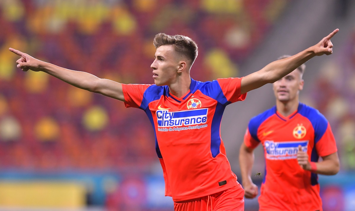Octavian Popescu, bucurie după marcarea unui gol pentru FCSB