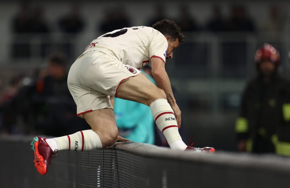 Alessandro Florenzi sărbătoreşte marcarea unui gol, în Verona - Milan 1-3