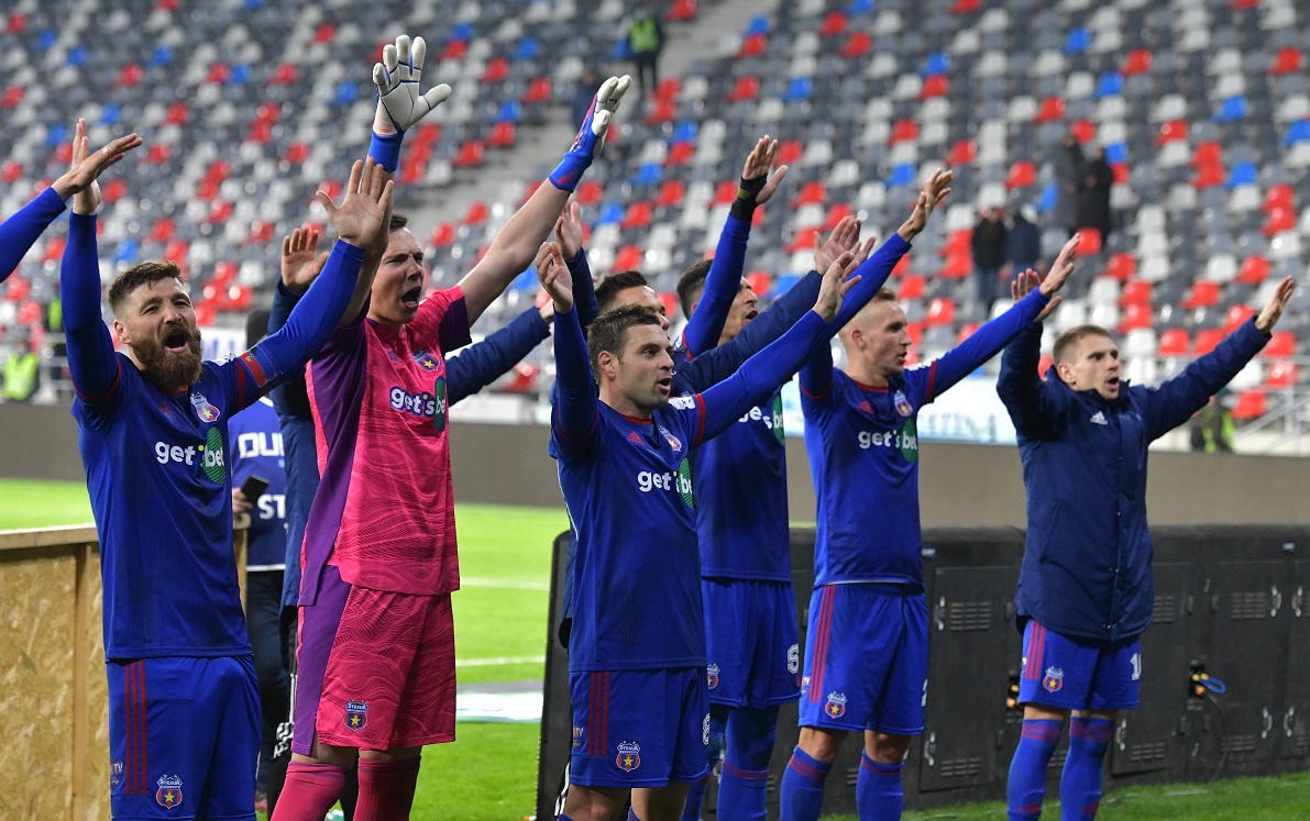 Jucătorii lui CSA Steaua, bucurie la finalul unui meci