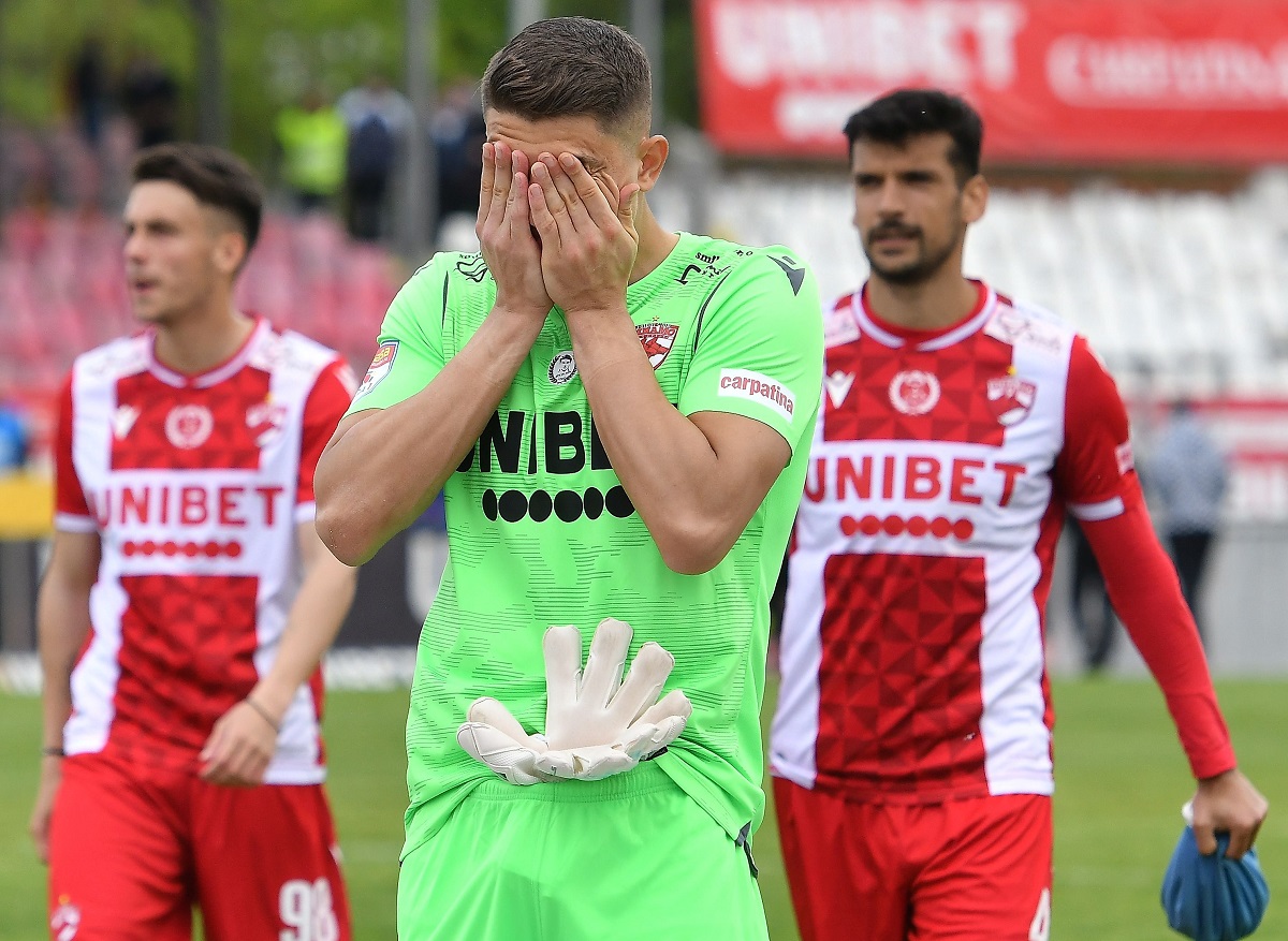 Mihai Eşanu, dezamăgit în timpul unui meci