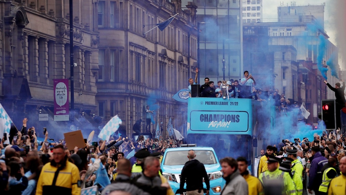 Jucătorii lui Manchester City, la parada de celebrare a titlului