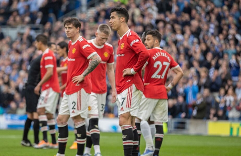 Jucătorii lui Manchester United, dezamăgiţi după un eşec