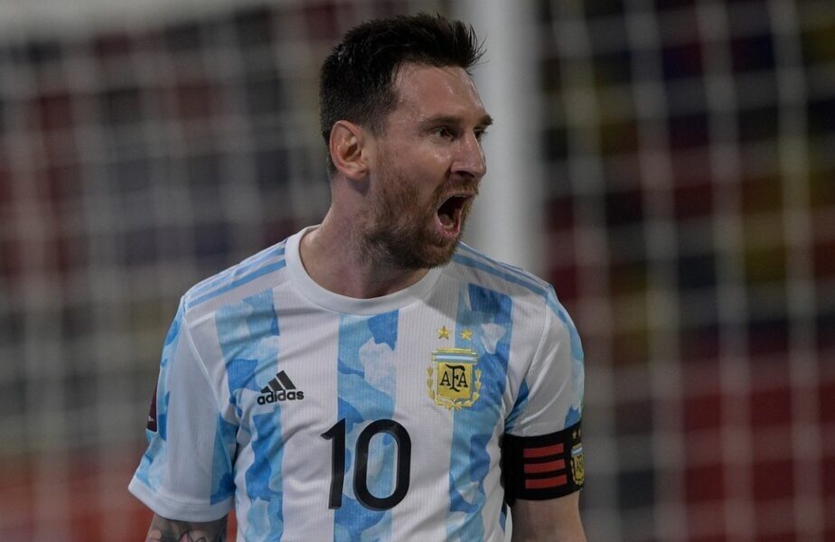 Lionel Messi, în timpul unei partide pentru naţionala Argentinei
