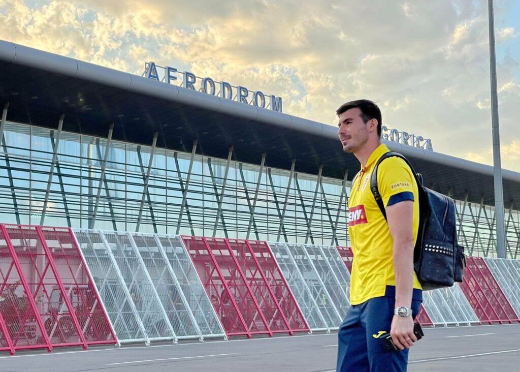 Naționala României a ajuns la Podgorica, pentru meciul cu Muntenegru. Hai, România! În fiecare zi