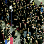 Atmosferă de vis în Giulești, înainte de România – Finlanda! Întregul stadion a cântat „Deșteaptă-te, române!”. Imagini de colecție