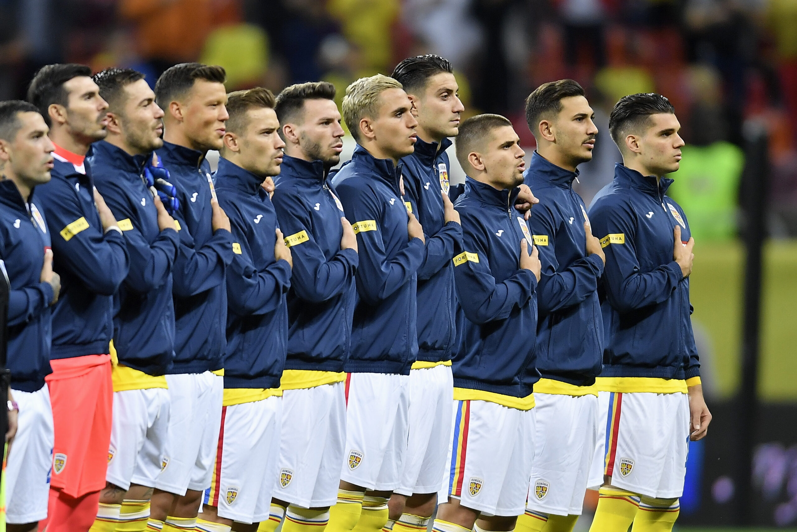 Doi fotbaliști români, pe lista unei campioane din Europa! Cine are cele mai mari șanse să prindă transferul