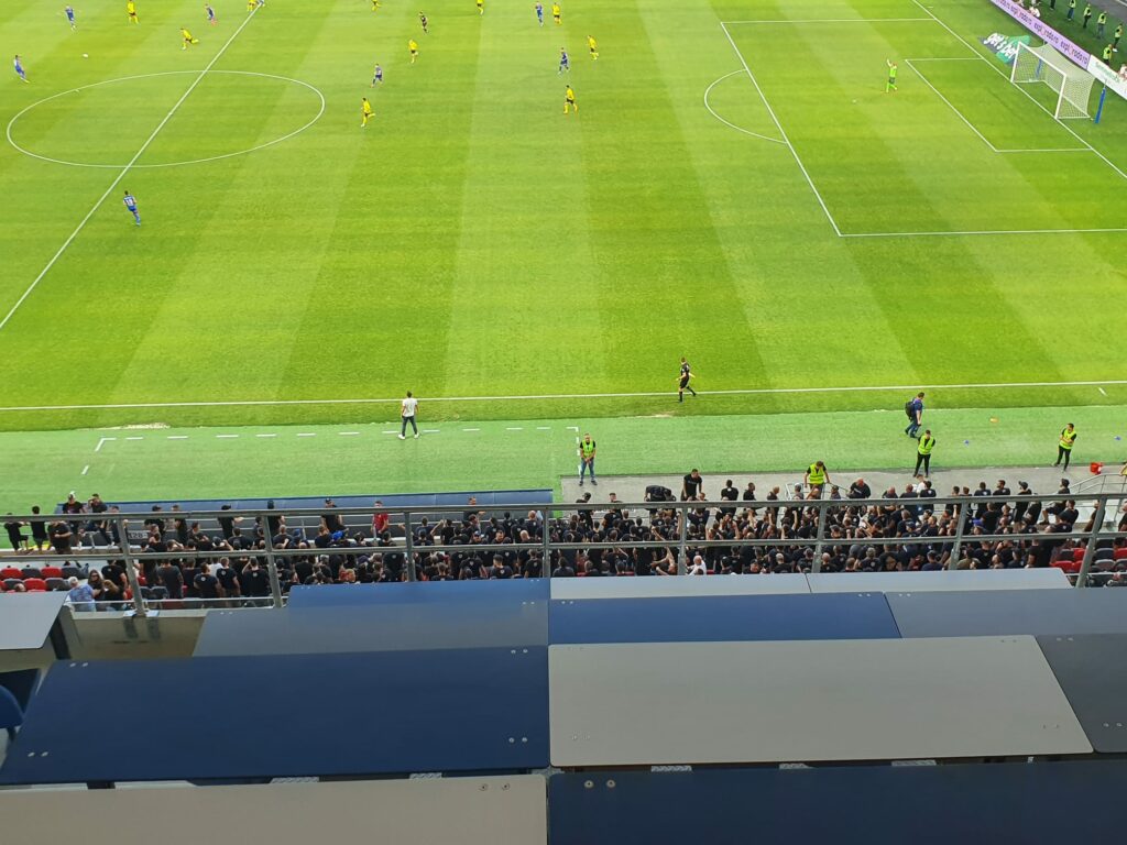 Fanii CSA Steaua au cerut demisii
