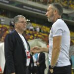 Valeriu Argăseală şi-a lansat noul volum de poezii! Mihai Stoica a fost prezent la eveniment