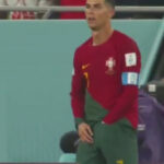CM 2022 | Moment bizar cu Cristiano Ronaldo! Starul portughez a scos ceva din pantaloni și a început să mănânce, în meciul cu Ghana
