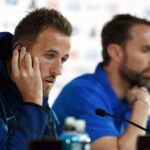Harry Kane, în timpul unei conferințe de presă la naționala Angliei