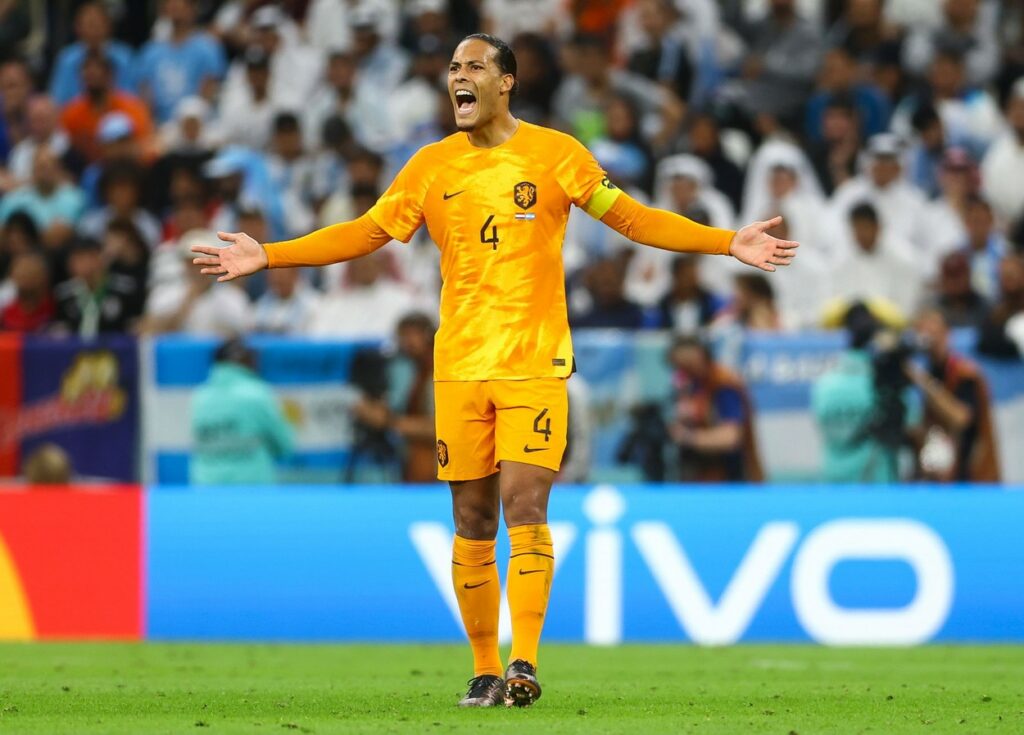 CM 2022 | Spirite încinse în Olanda – Argentina! Virgil van Dijk și-a pus un adversar la pământ