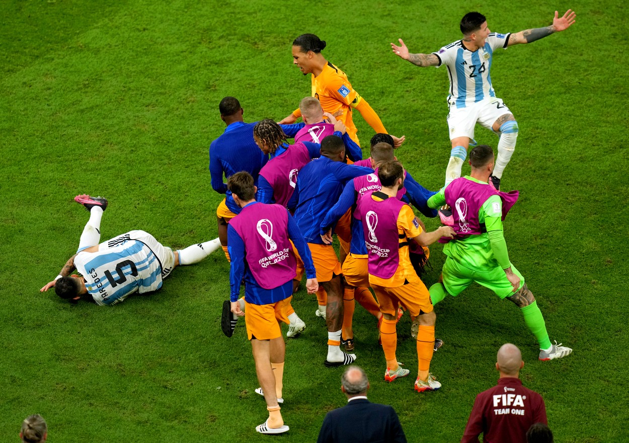 CM 2022 | Spirite încinse în Olanda – Argentina! Virgil van Dijk și-a pus un adversar la pământ