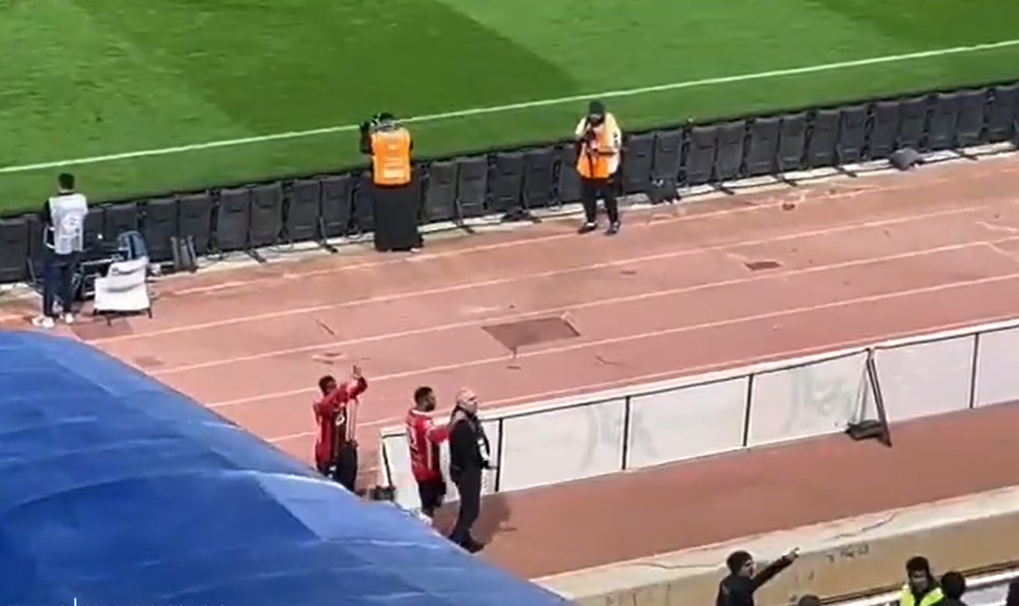 Marius Şumudică, scandal cu propriii fani, după Al-Raed - Al-Hilal 1-1 / Twitter @Okaz_Sports