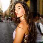 Cine este Ellynora, artista criticată dur pentru modul în care a intonat imnul Angliei înaintea meciului cu Italia. „Nu a fost vina mea!”