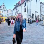 Instagram Adelina Ungureanu