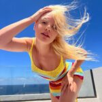 Alexandra Stan s-a filmat fără sutien şi le-a pus o întrebare fanilor! Ce a vrut să afle excentrica artistă